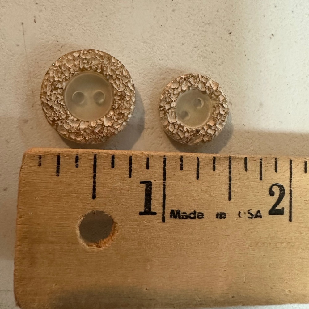 78pc Vintage Amber Textured Buttons Lot 2-Hole Crushed Shell Effect 2 Sizes - Picture 5 of 5